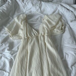 Lulus off-white spring/summer dress. Size small